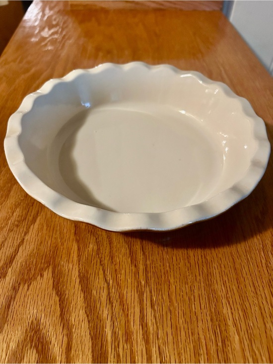 Emile Henry Other - Emile Henry France caramel brown ribbed 10” pie plate